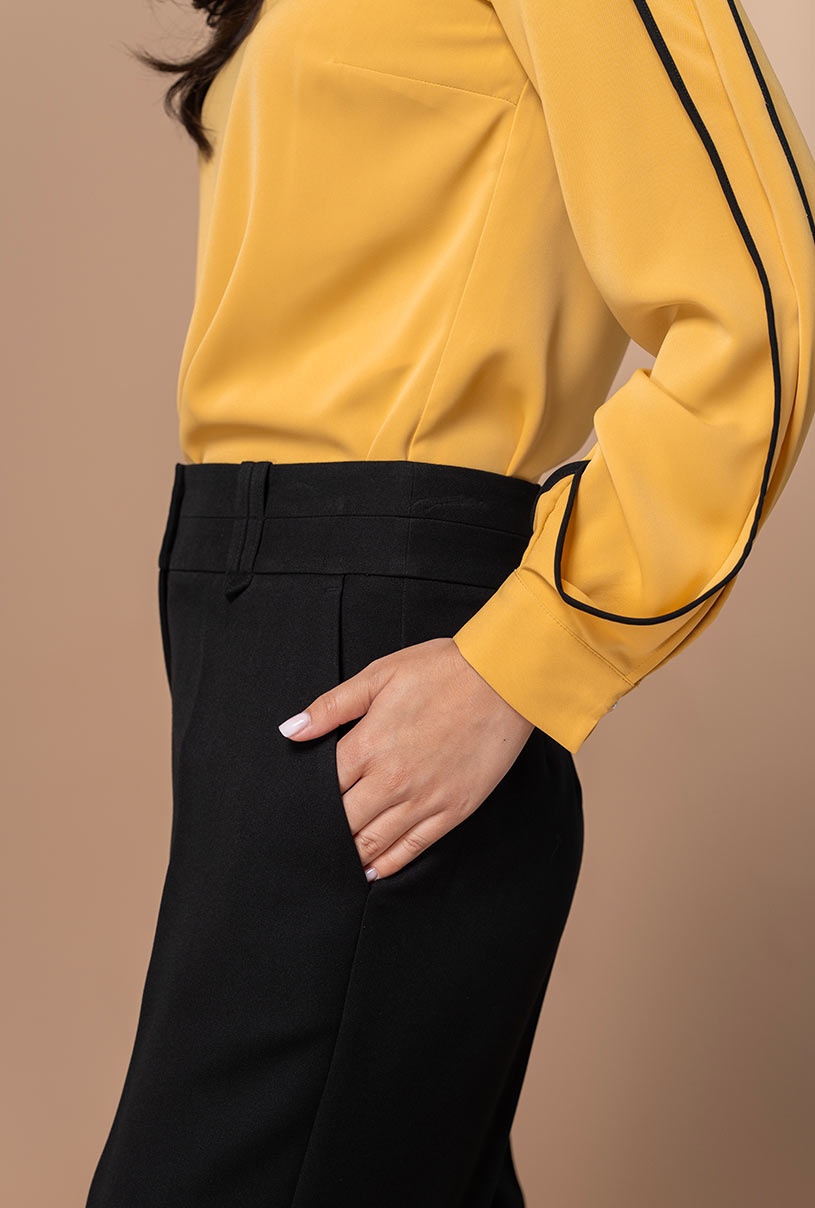 Pantaloni creati pentru a adauga rafinament tinutelor office si smart-casual SORAYA Hermosa negru